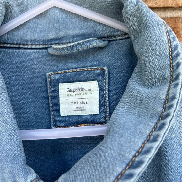 GAP Girls’ Jean Jacket - Picture 2 of 3
